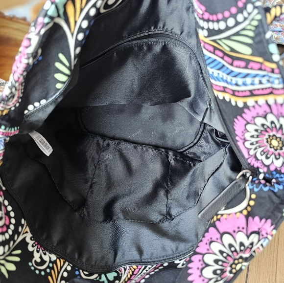 Vera Bradley "Glenna" Style bag in "Bandana Swirl" pattern - Picture 4 of 8